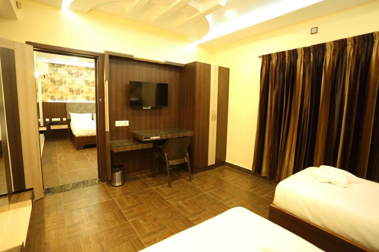 Vedha Residency Hotel Tiruvannāmalai Exterior foto
